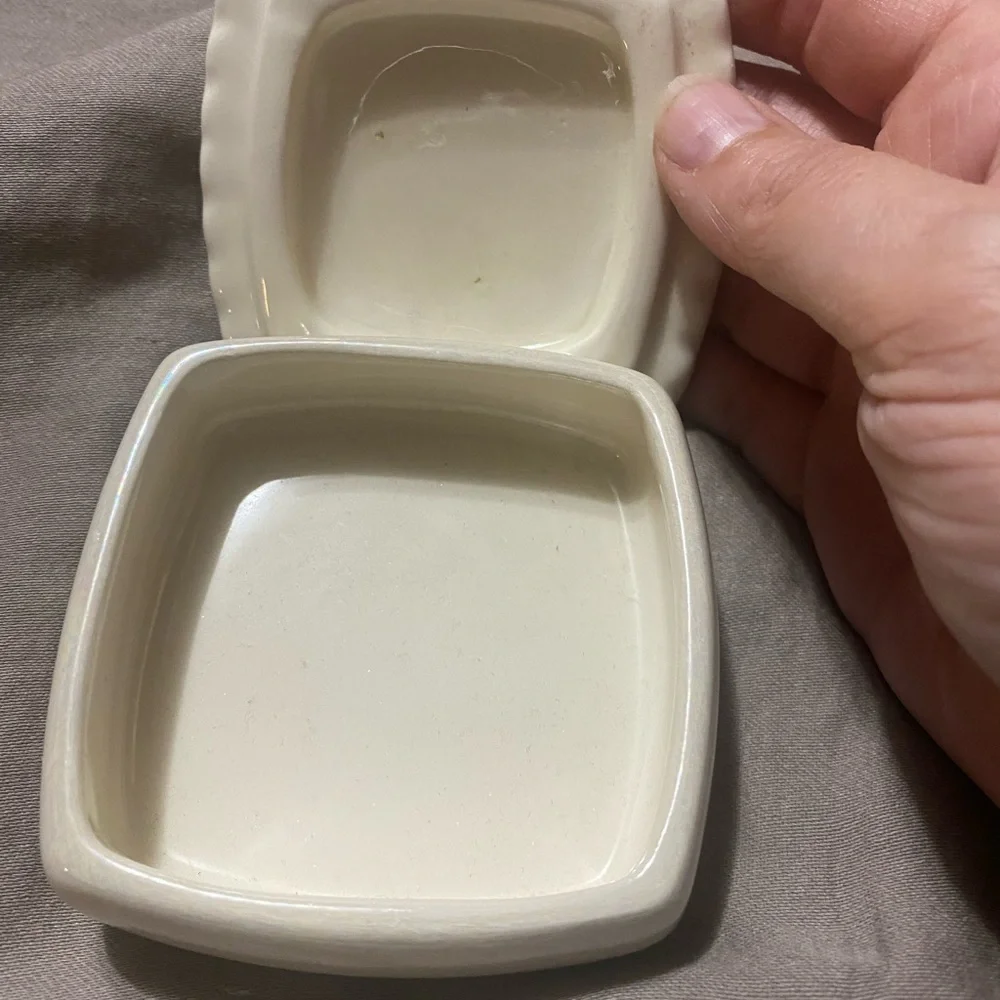 Decorative Niece‎ Trinket Ceramic Box